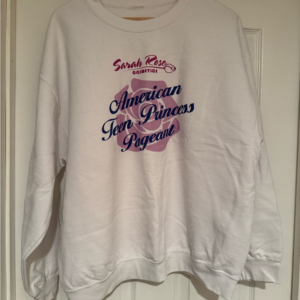 Bijou - Drop Dead Gorgeous- American Teen Princess Pageant - White Crewneck